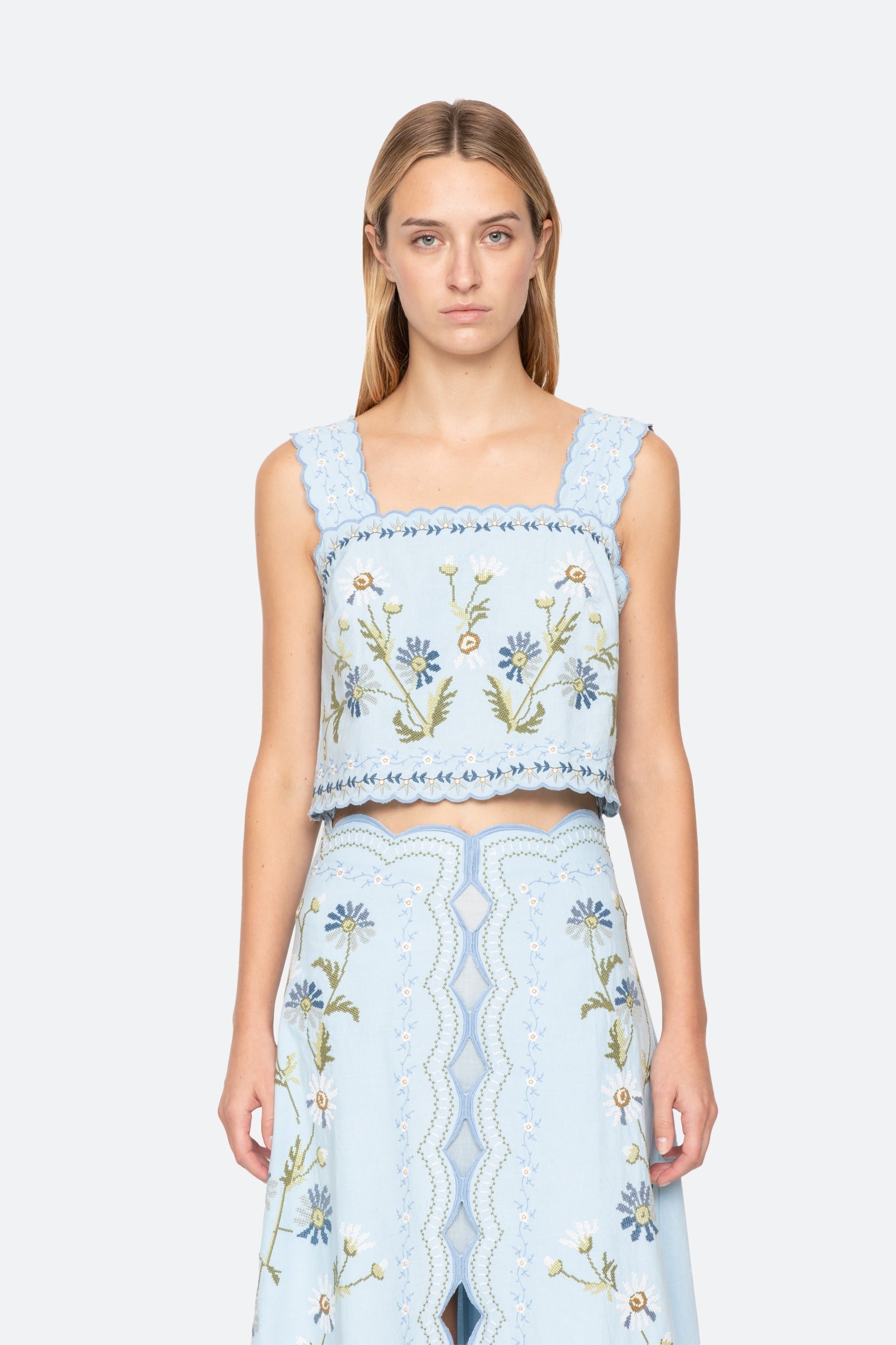 AUDRA EMBROIDERY TANK TOP (D2)
