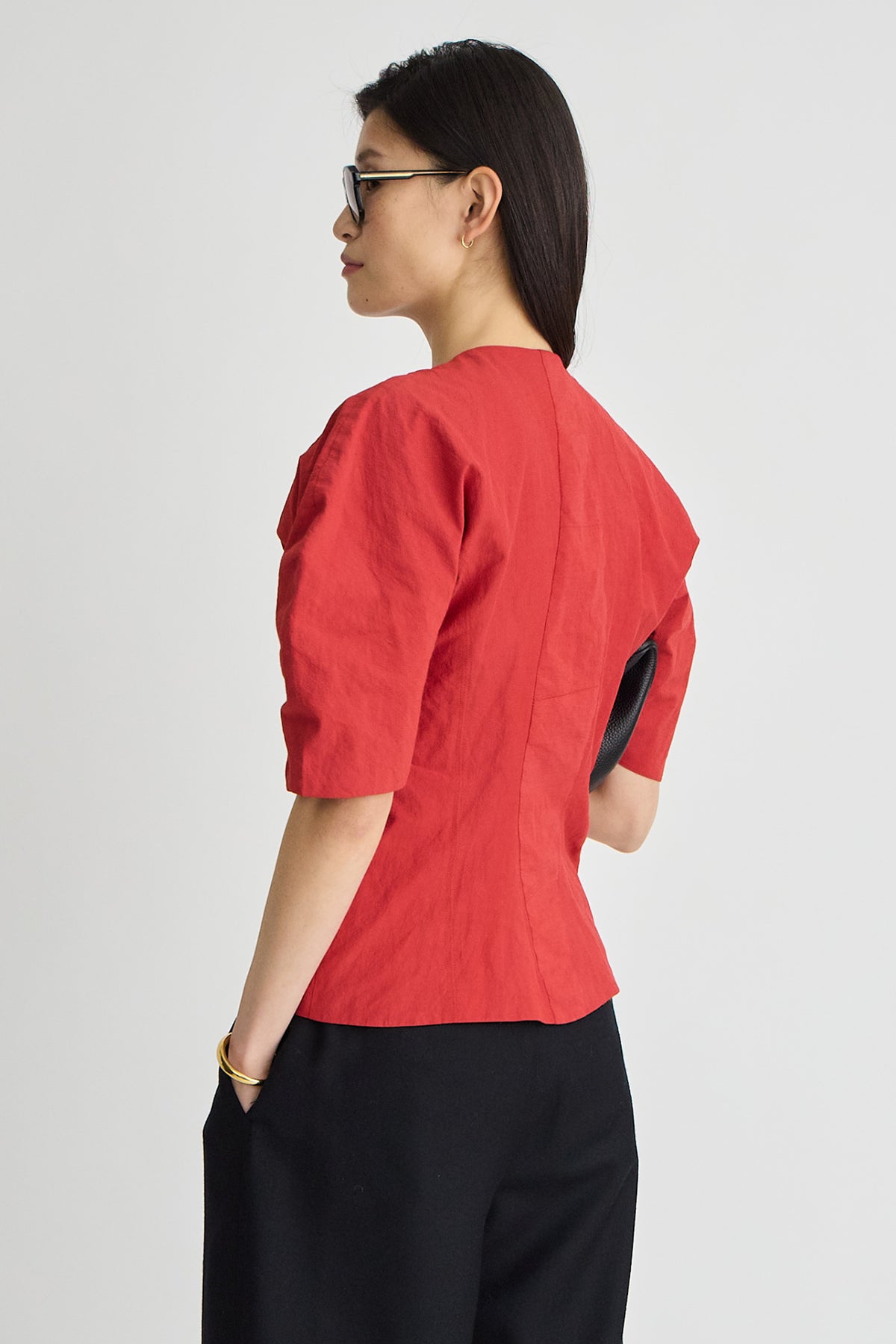 NOOR BUTTON FRONT TOP