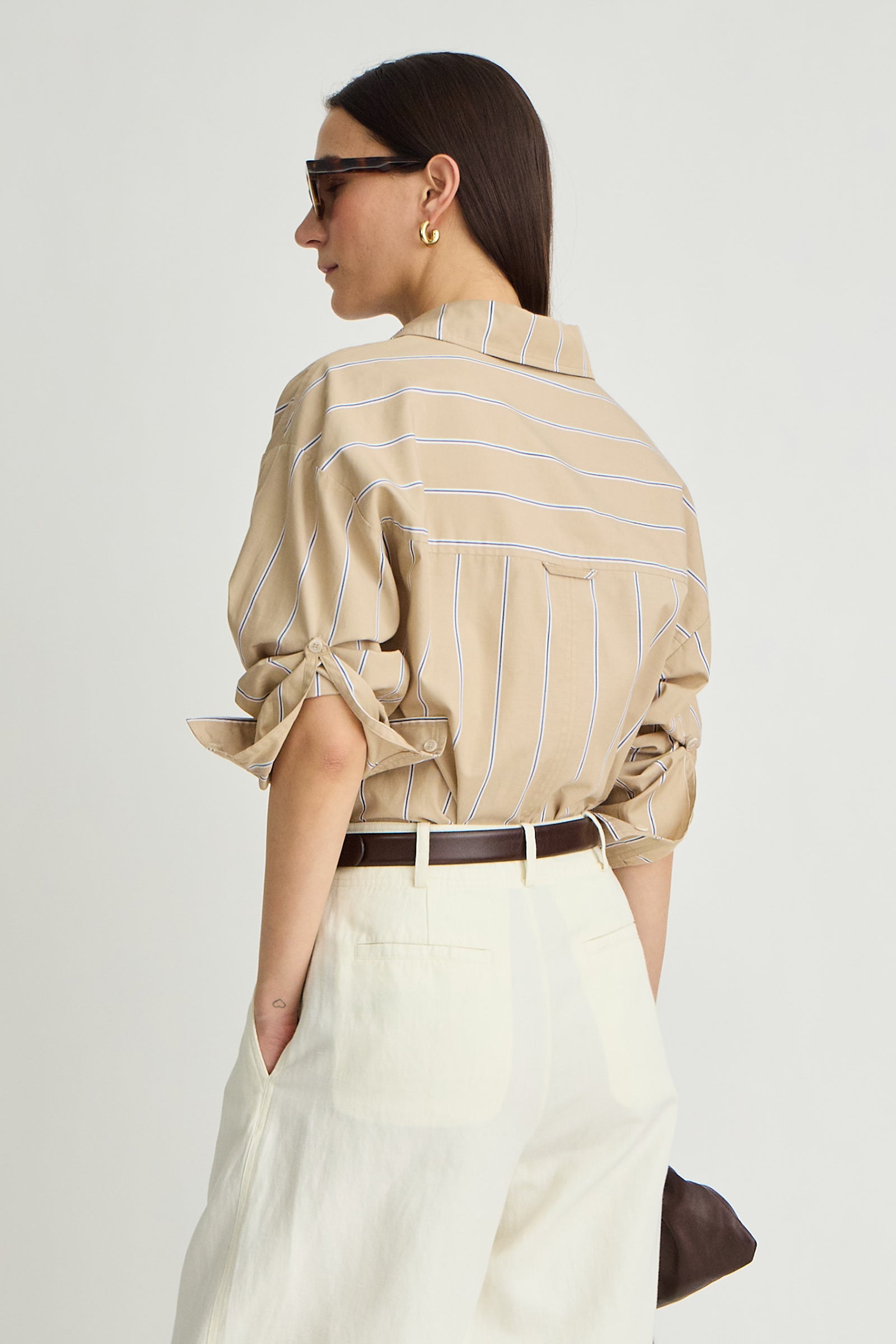 ISOLDE BUTTON DOWN