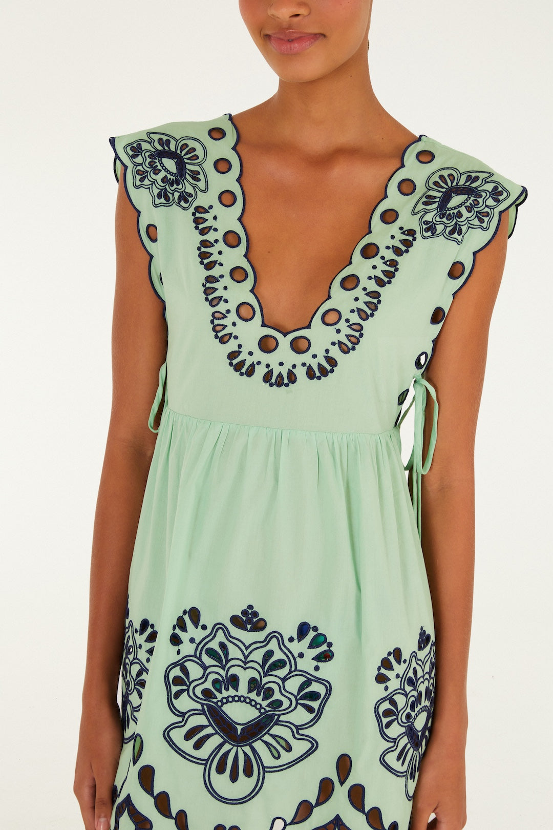 TROPI FADED GREEN EMBROIDERY DRESS