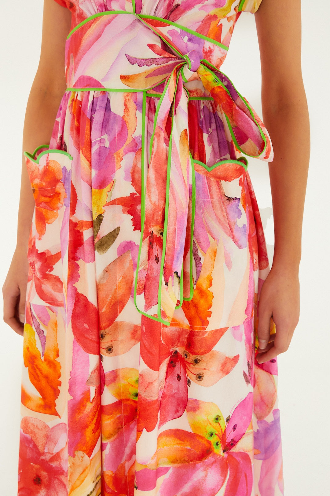 ARTSY FLORA OFF-WHITE MAXI DRESS