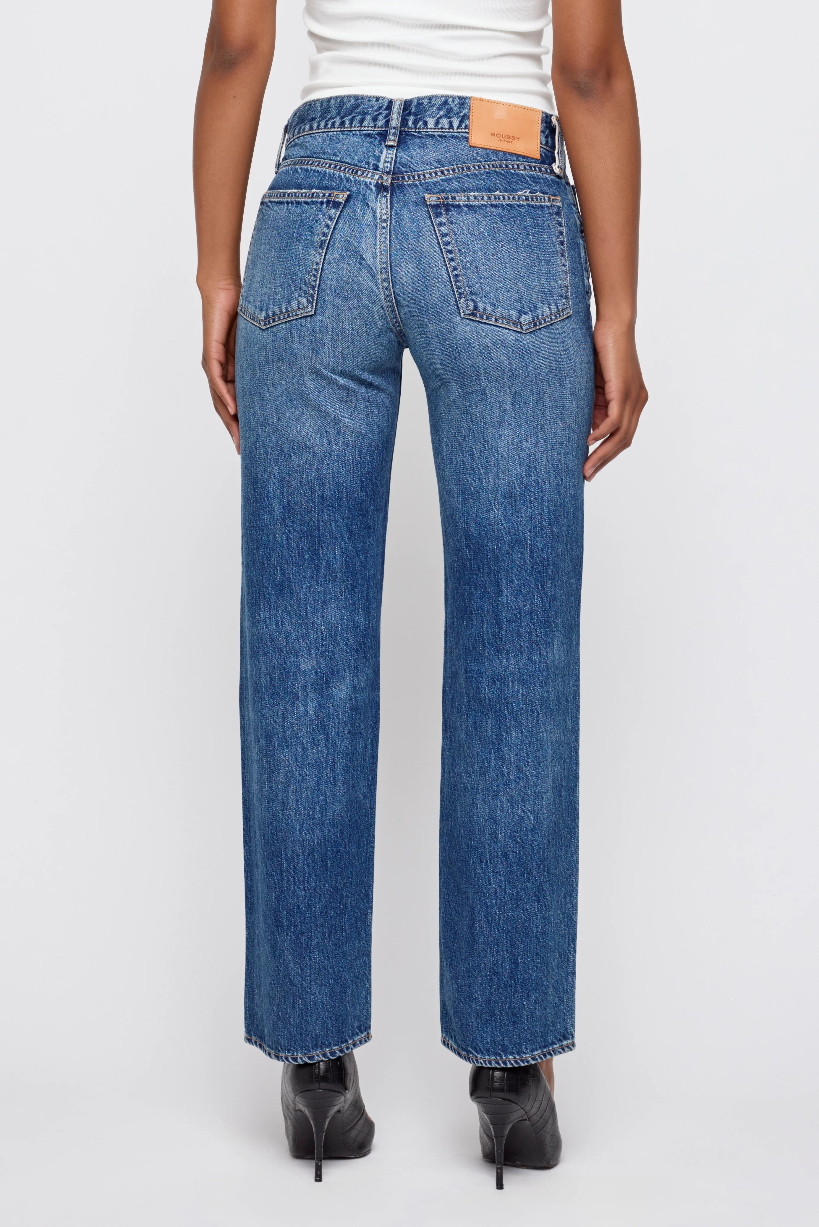 Moussy Vintage Straight Low Wheeling Jean