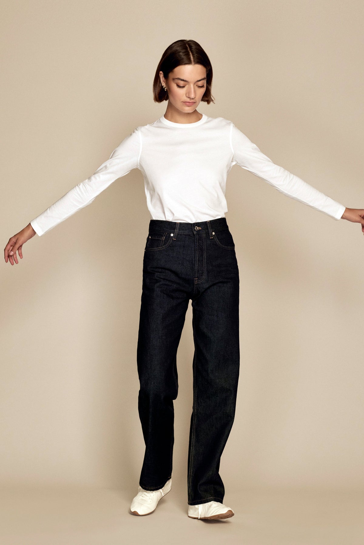 The Long Sleeve Perfect Tee in White - WS
