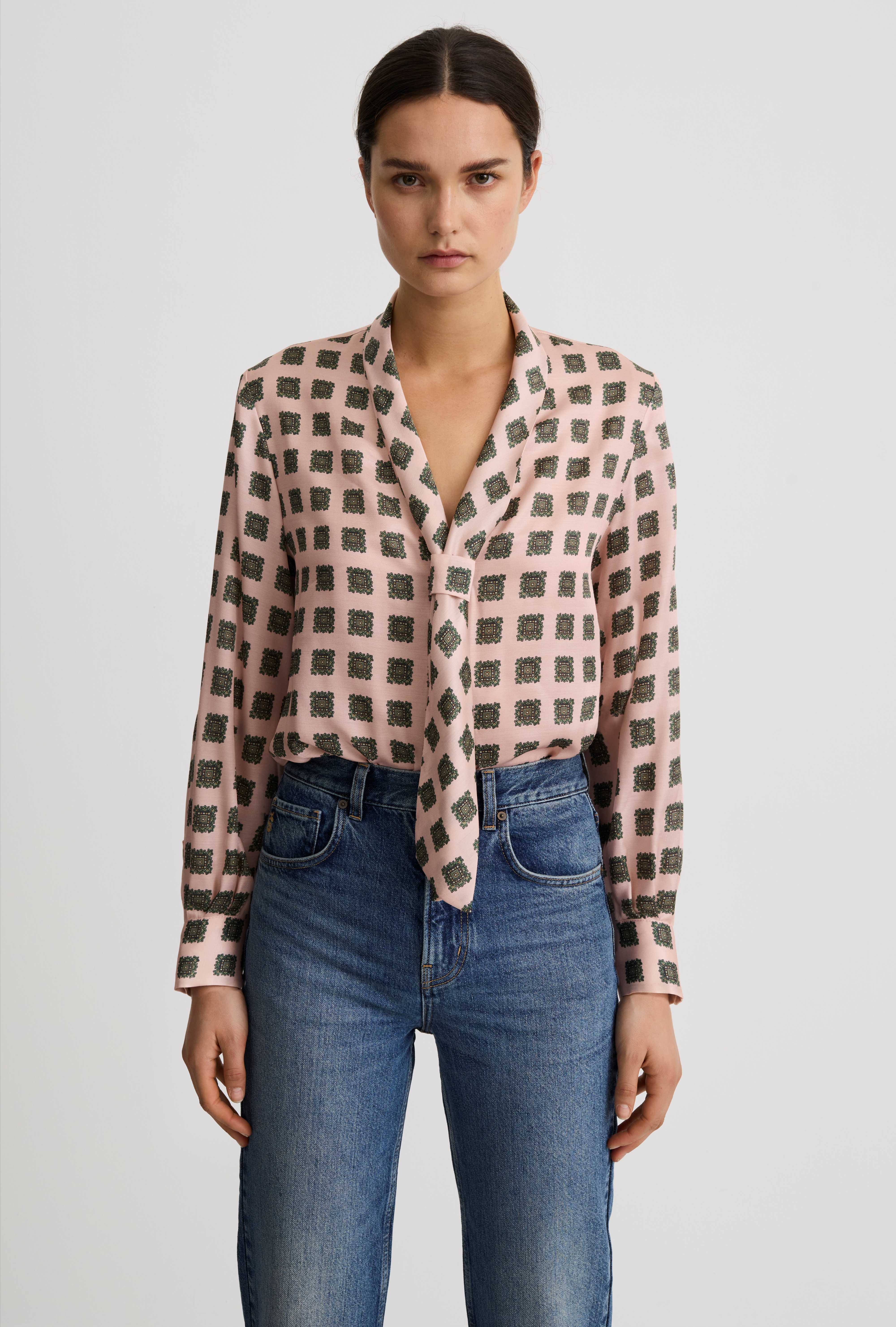 V-Necktie Blouse