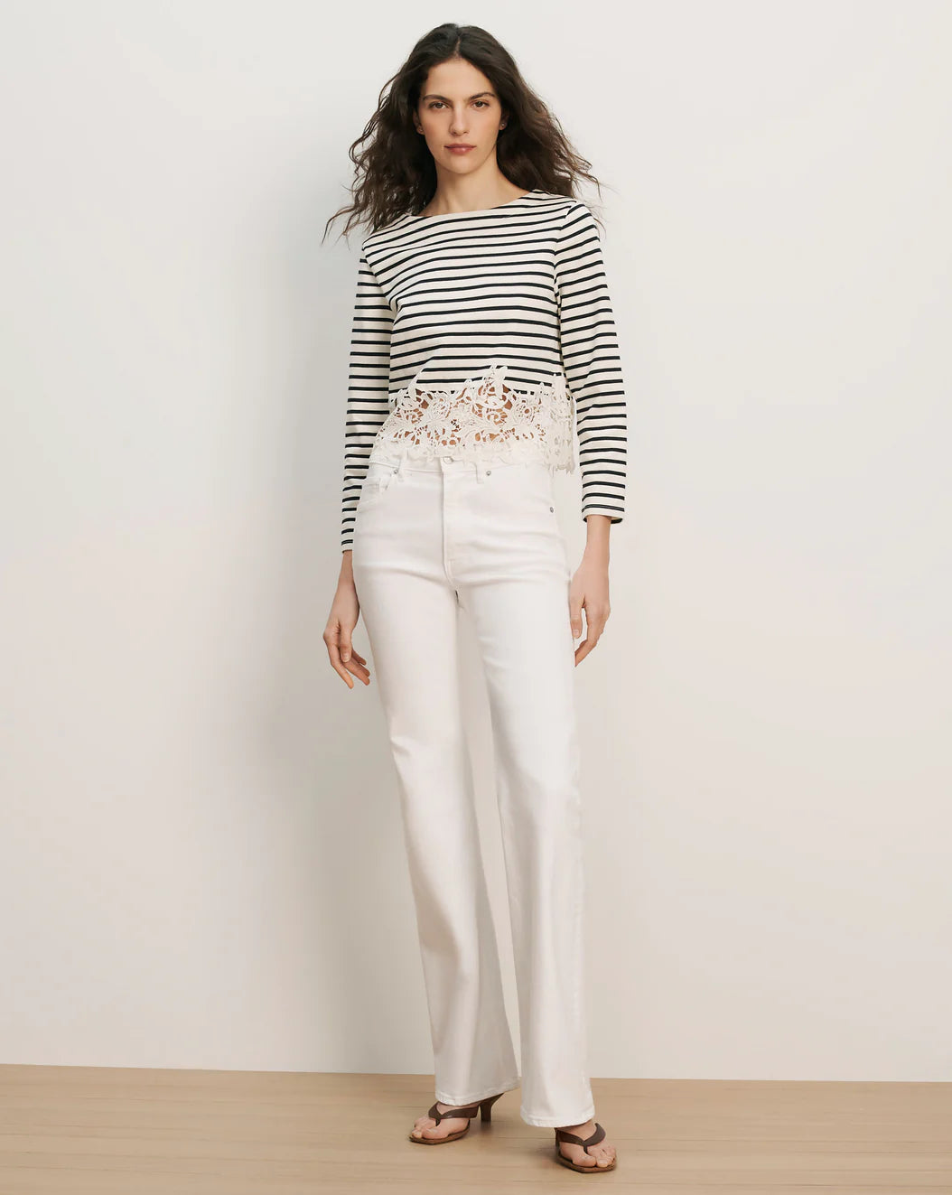 Veronica Beard Crosbie Mid-Rise Slim Wide-Leg Jean - White