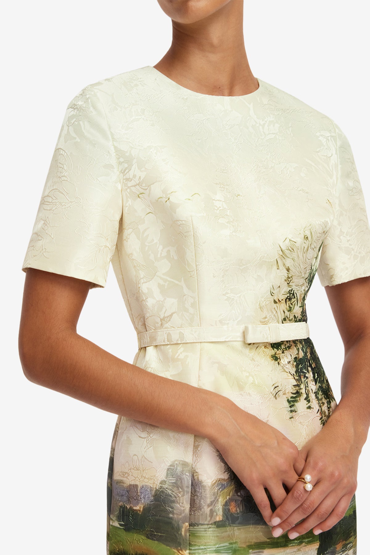 Elizabeth Jacquard Short Sleeve Midi Dress - Serene Print