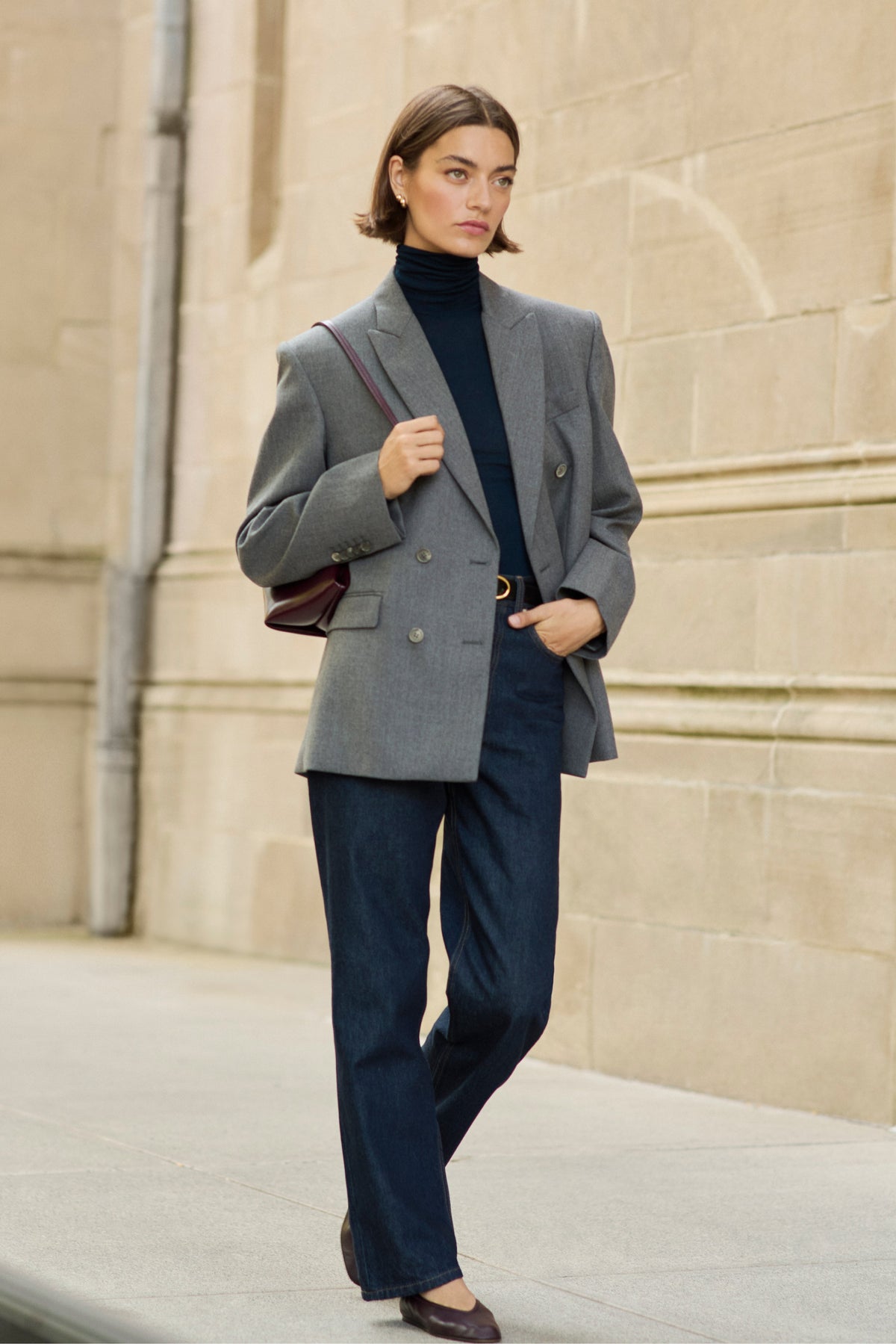 The Cashmere Turtleneck in Navy - WS