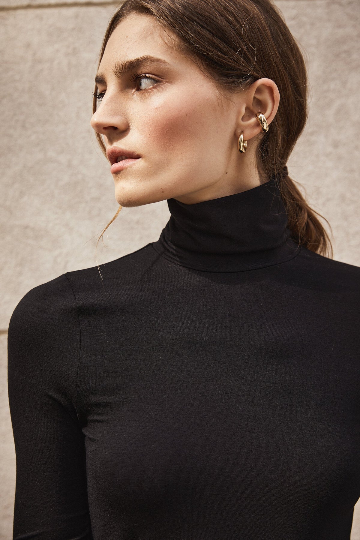 The Turtleneck in Black - WS