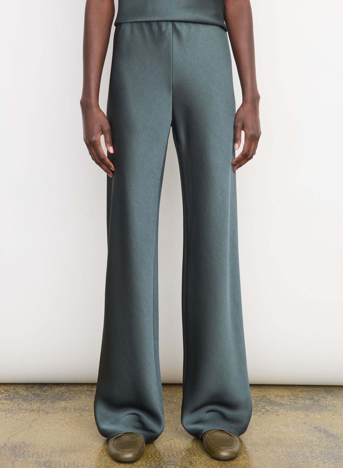 Vince High Waist Satin Bias Pant - Malachite