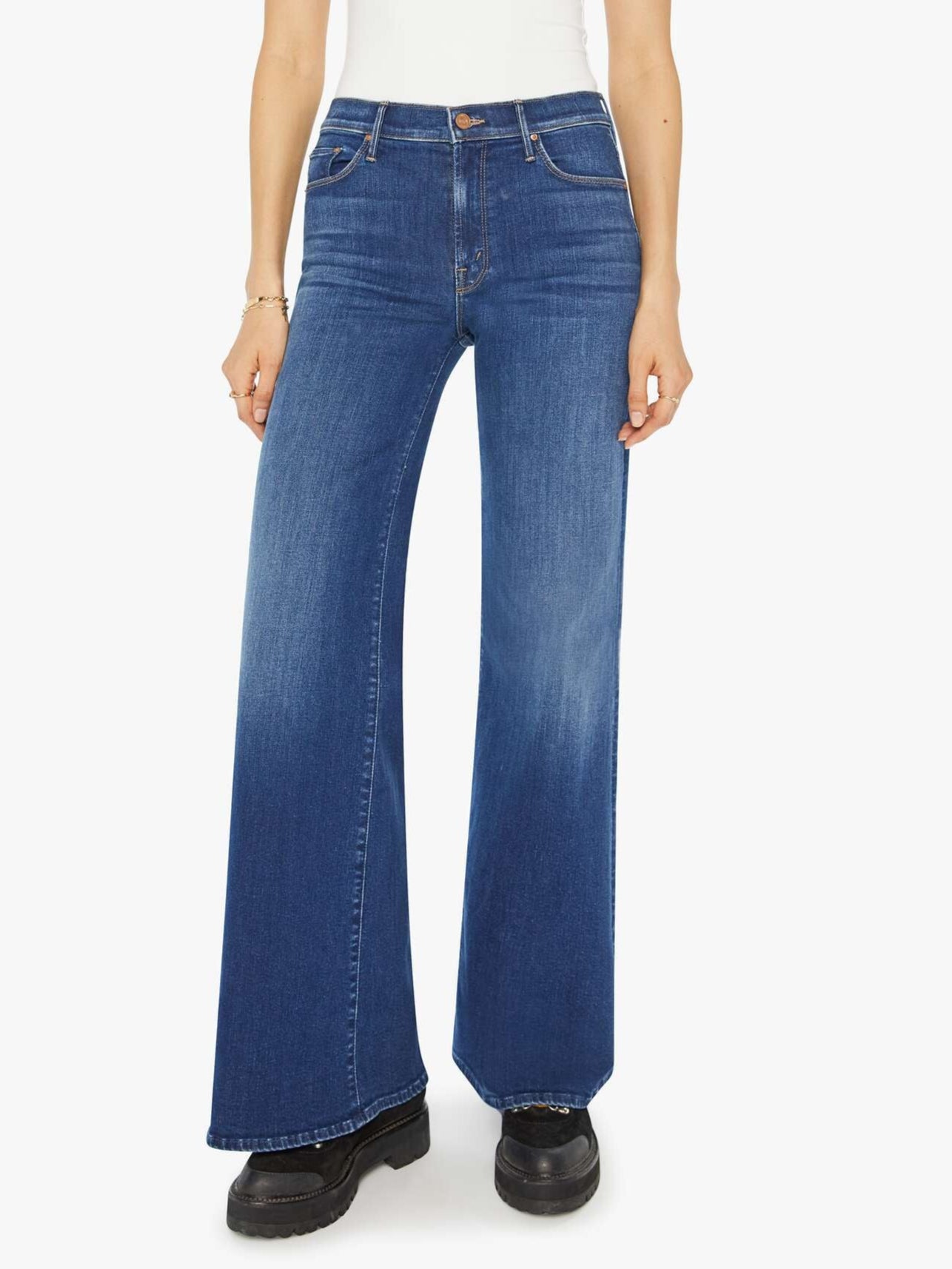 Mother Twister Sneak Jean