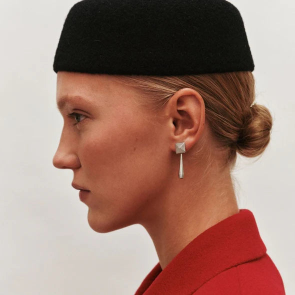 Heaven Mayhem Iris Earrings - Silver