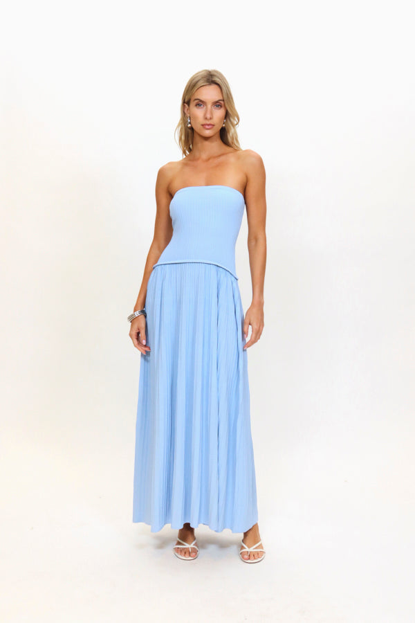 THE STRAPLESS SOGLIO DRESS