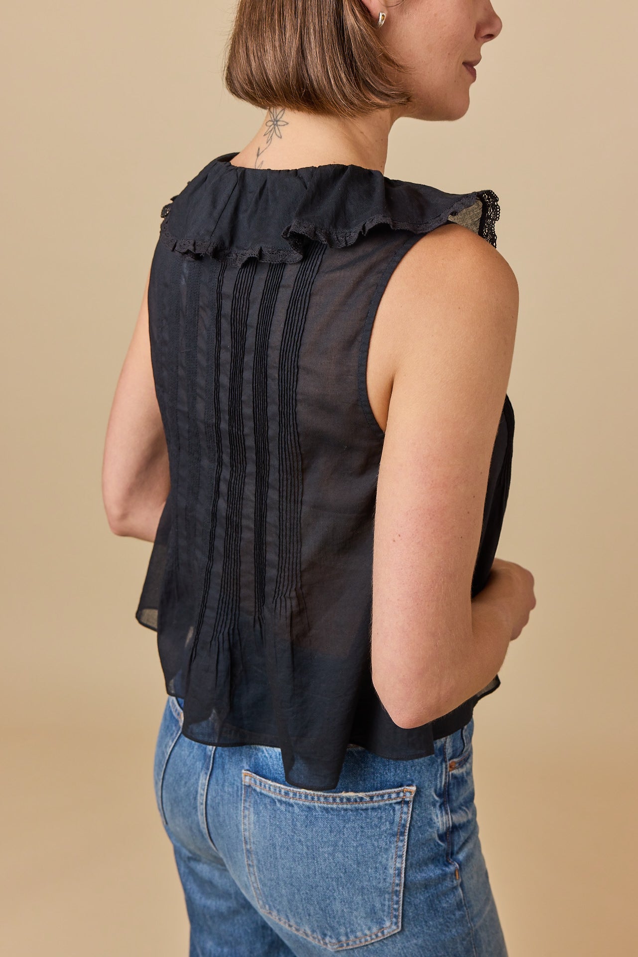 HILDA TOP