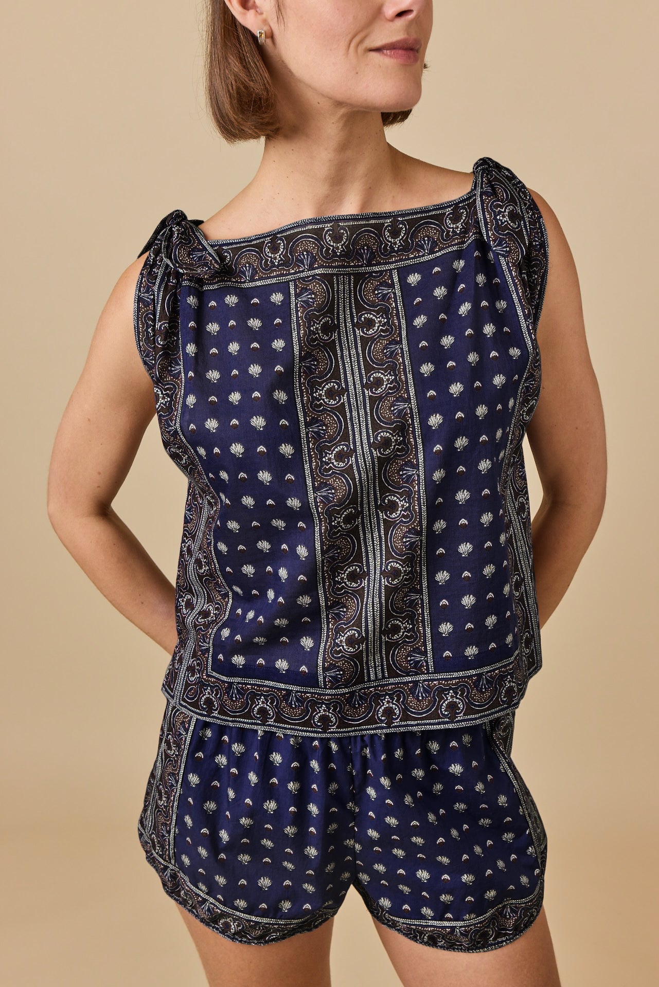 AMALIA TOP