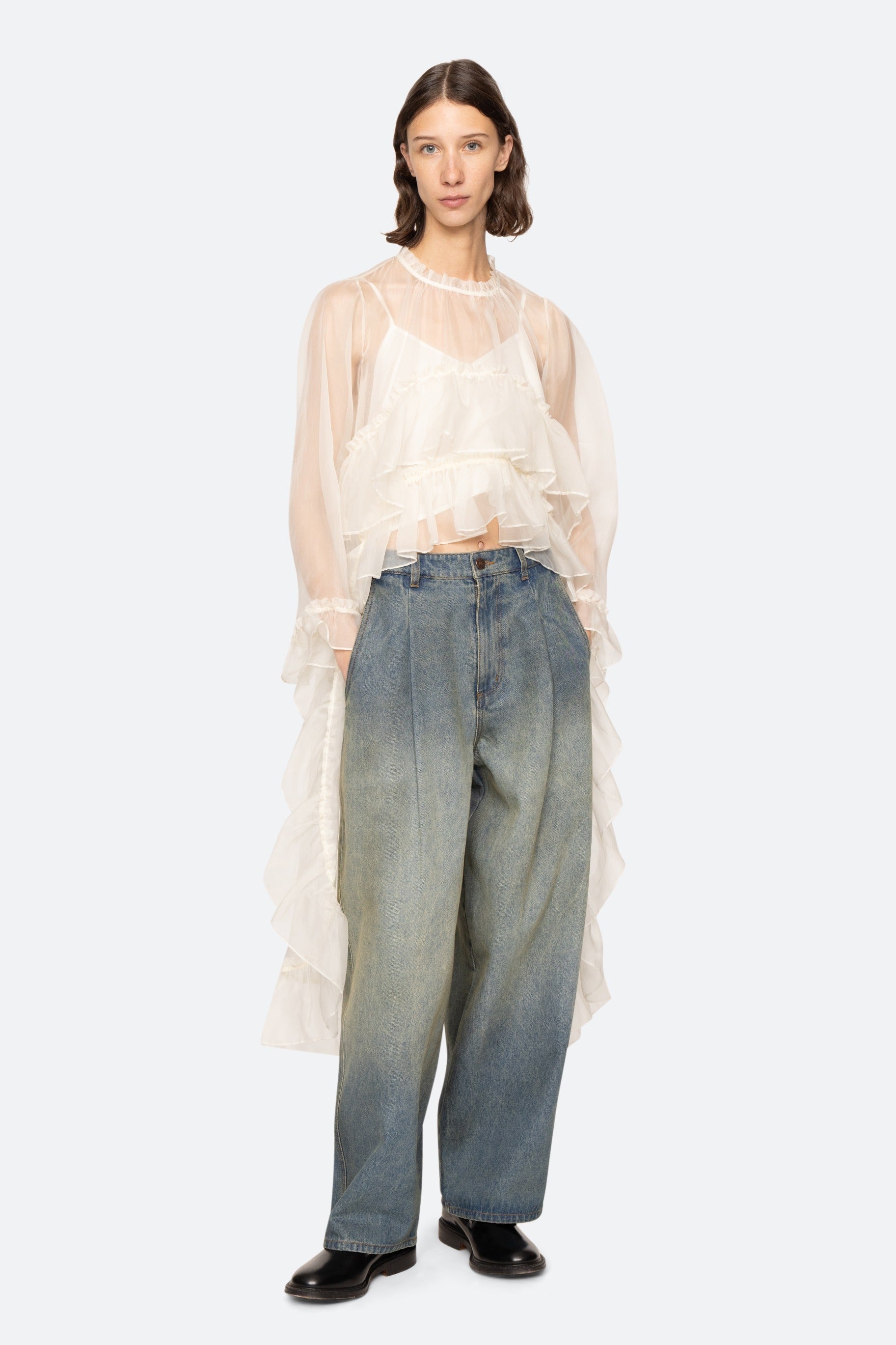 CORNELIA SOLID HIGH LOW TOP (D1)