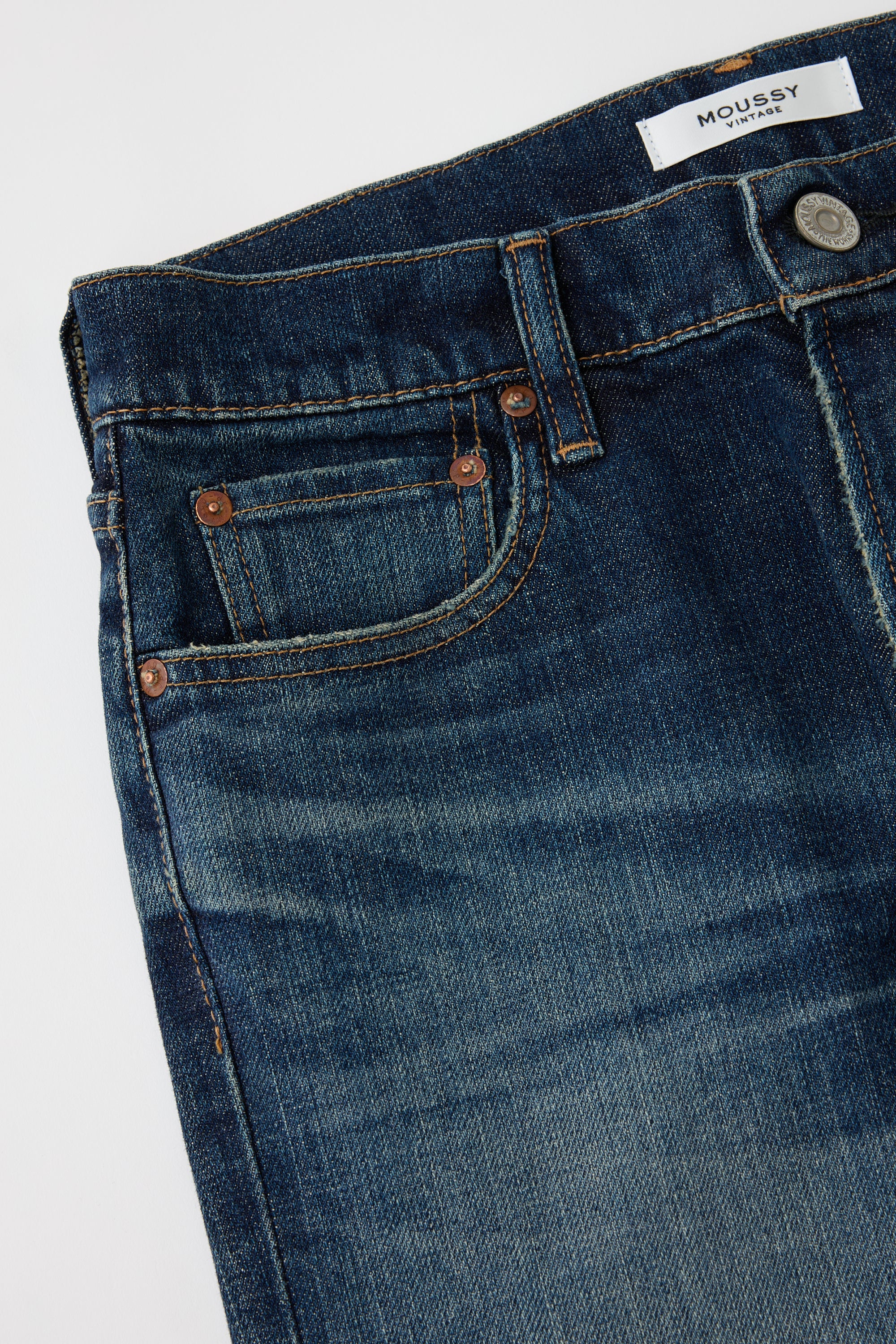 SLIM STRAIGHT - Leverett