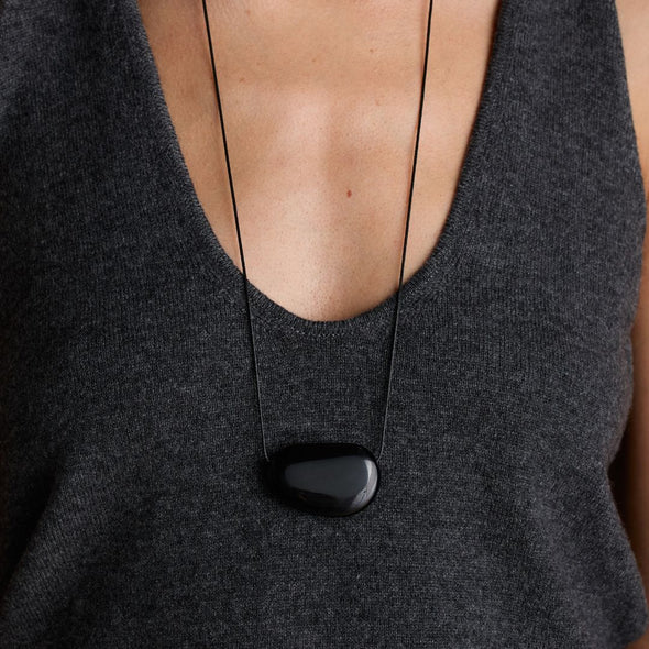 Heaven Mayhem Julia Long Necklace - Black/Black