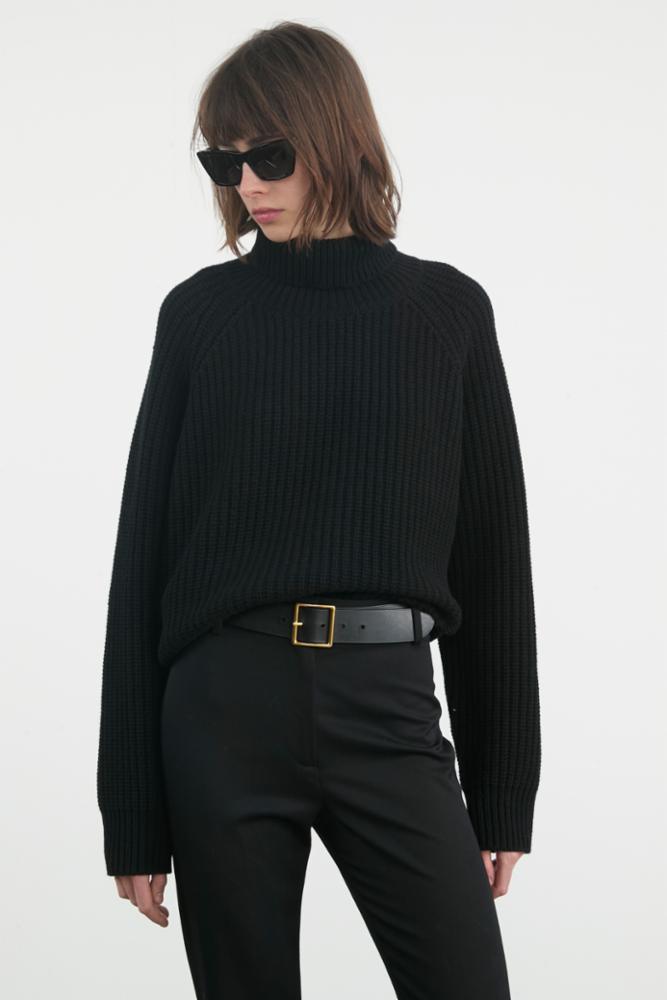 AMAYA SWEATER