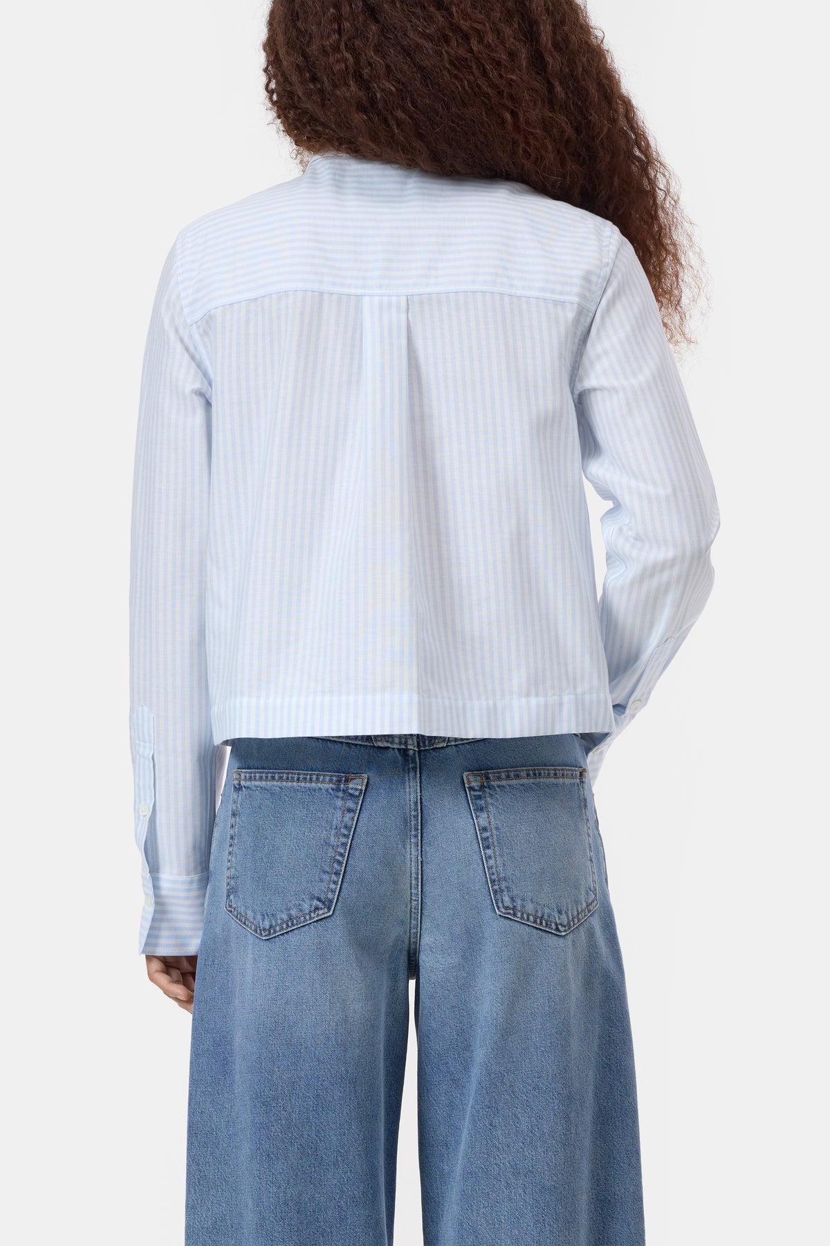 Closed Cropped Classic Shirt - Powder Blue
