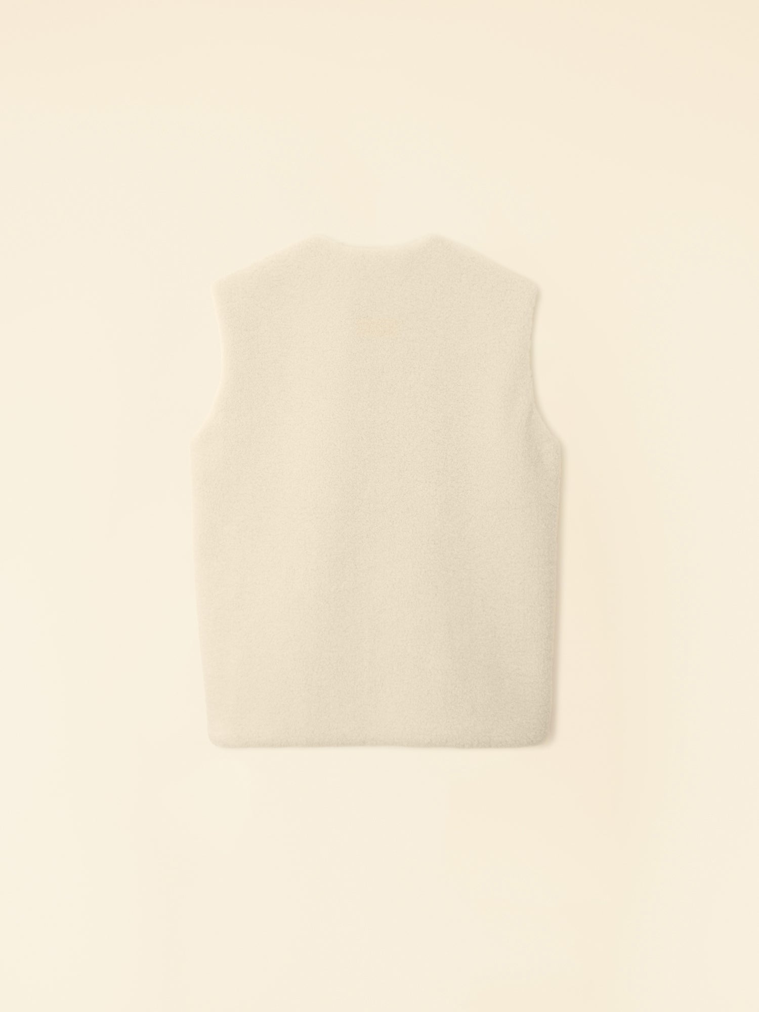 Thea Vest