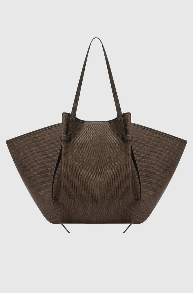 Yuzefi XL Mochi - Fudge Woven Raffia