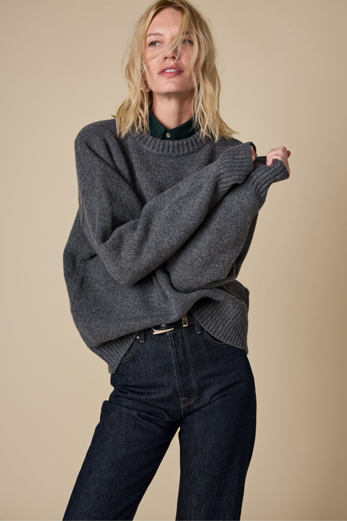 The Cashmere Signature Crew in Charcoal - WS