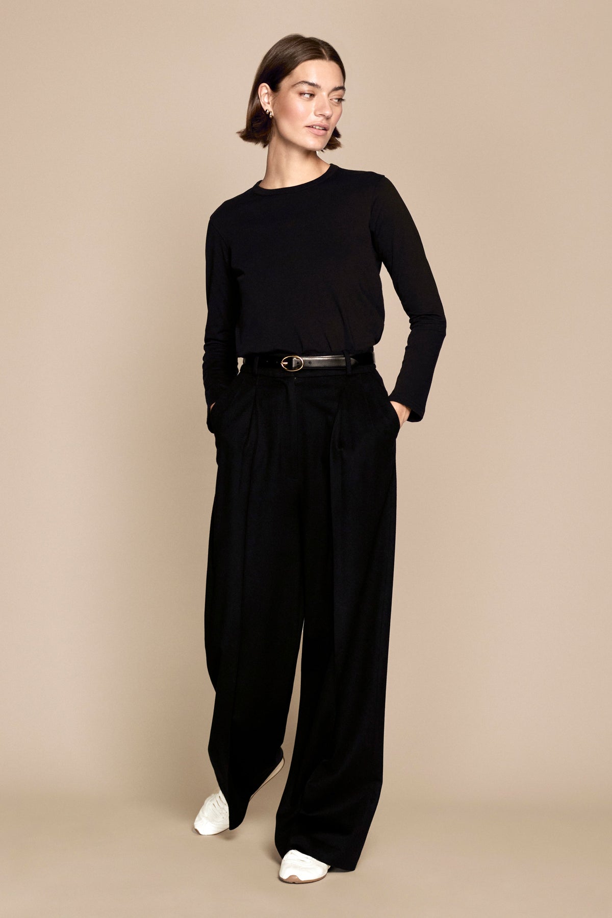 The Long Sleeve Perfect Tee in Black - WS